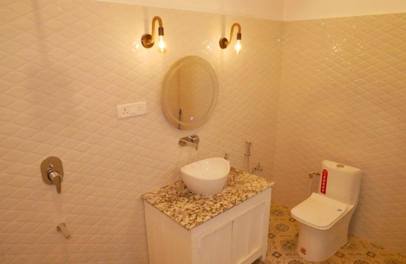 Janki Kunj Varanasi- 3 Room Home Ngoại thất bức ảnh
